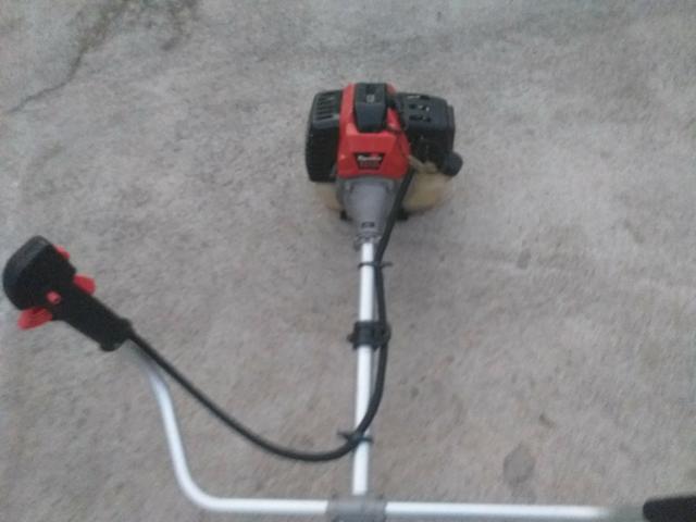 Vende_se uma roçadeira toyama - Foto 3