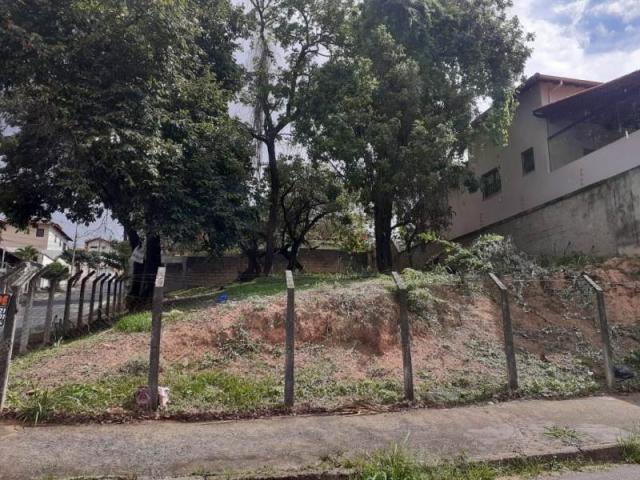 Lote bem localizado na região do Alto Caiçara!
