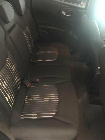 Fiat Toro Freedom 1.8 2017 - Foto 17
