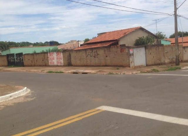 Lote e casa