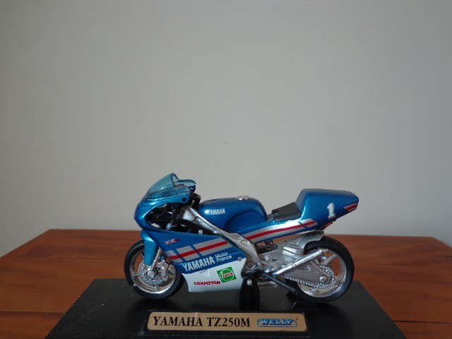 Yamaha TZ250M 
