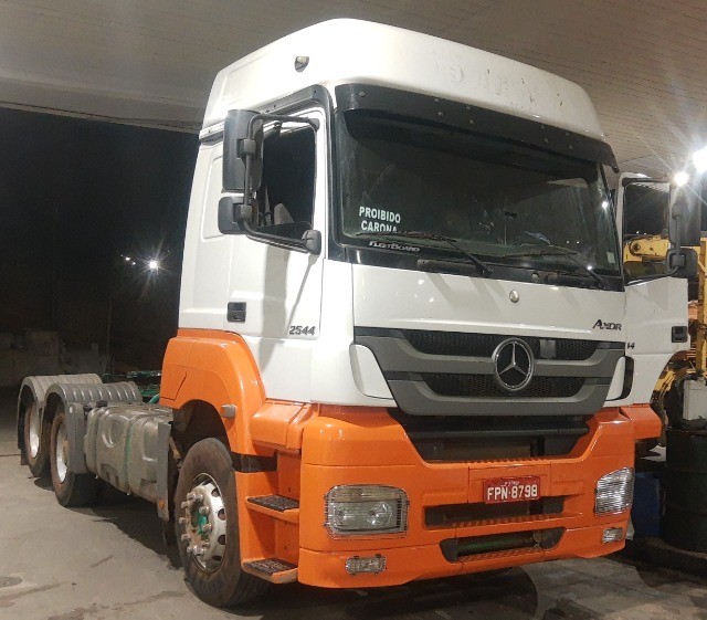 MERCEDEZ-BENS AXOR 2544.