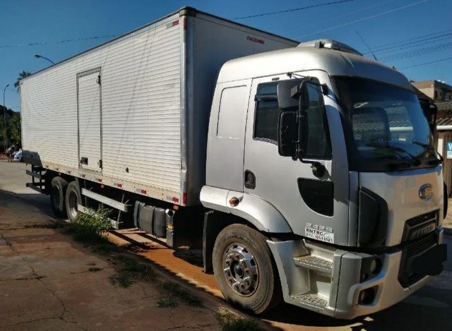 FORD CARGO 2429 6X2 LEITO COMPLETO