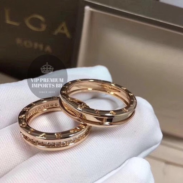 Aliança bvlgari de alto luxo com caixa preta brinde