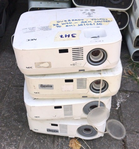 Lote De Projetor Com defeito no estado  - Foto 5