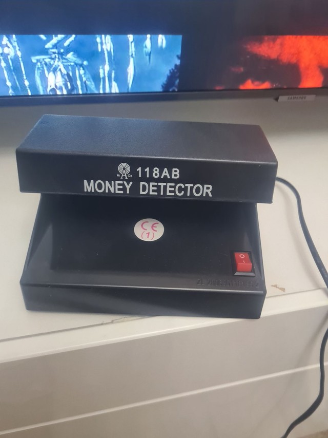 Detector Identificador Uv Teste Notas Cedulas Dinheiro Falso - Foto 3