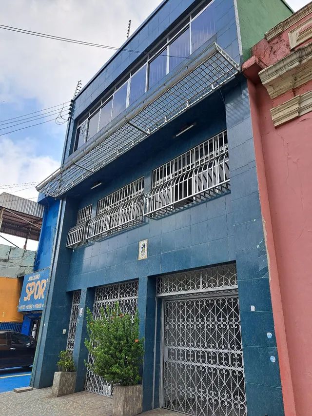 Prédio residencial no centro próximo à feira da banana 