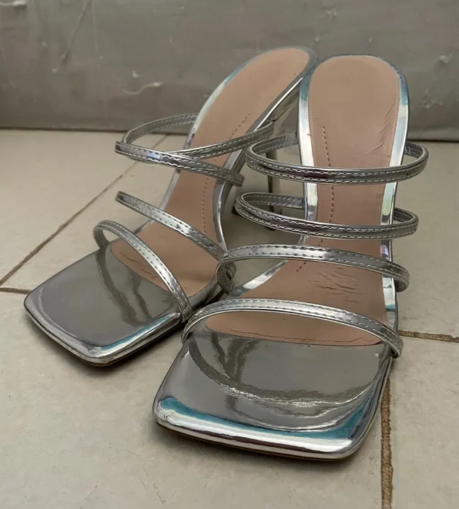 Sandália Zara 34