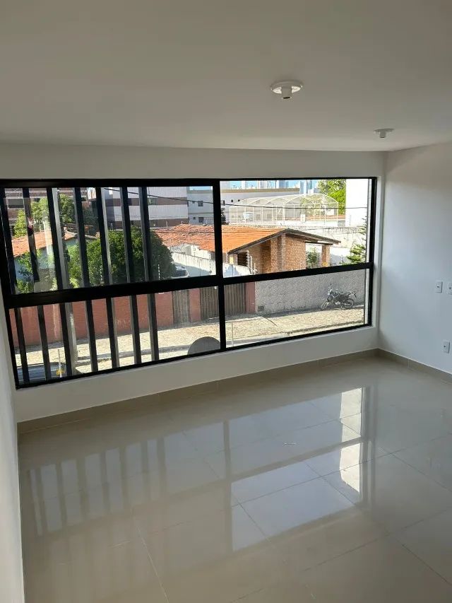 Apartamento nos Bancários com janelão e 02 quartos, sendo 01 suíte. - Foto 5