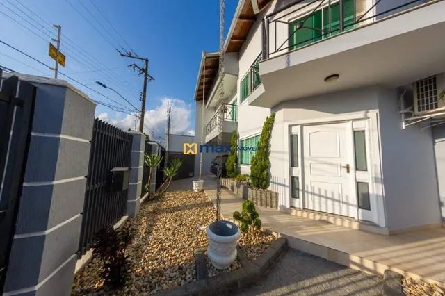 Linda casa ampla, mobiliada, 3 dormitórios (1 suíte master), Dom Bosco, Itajaí - Foto 2