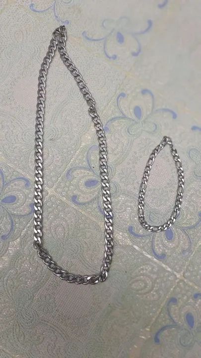 L8Conjunto corrente e pulseira masculina