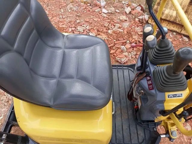Mini Escavadeira Yanmar SV08 Ano 2020 - Foto 6