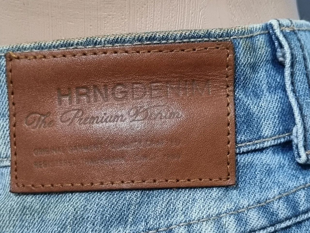 Short Jeans Desfiado com Detalhes em Renda - Foto 5