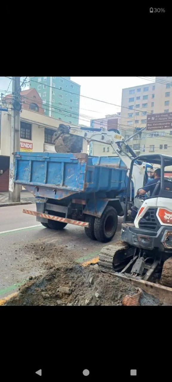 Terraplanagem e locação de caminhão  - Foto 5