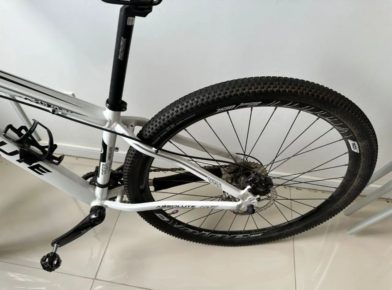 Vendo Bicicleta Absolute Aro 29,  TROCO POR NOTEBOOK OU PC. - Foto 3