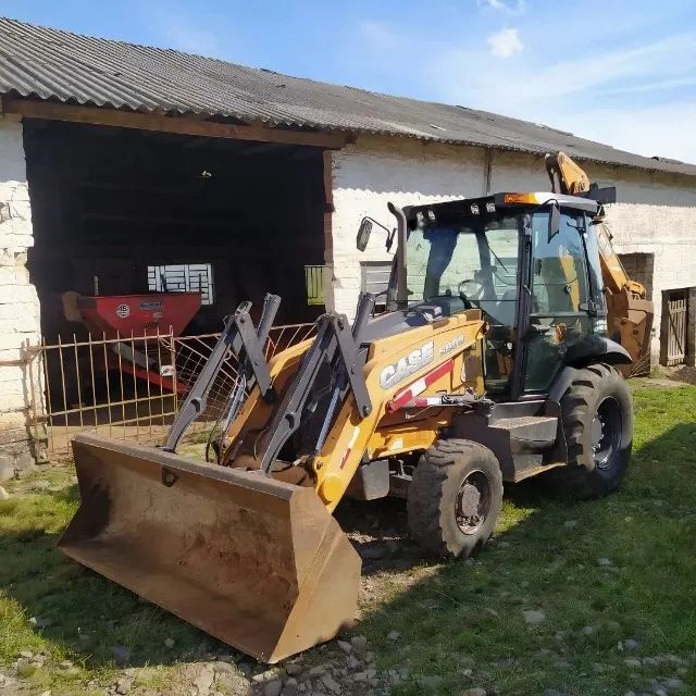Retroescavadeira Case 580N 4x4 Ano 2016