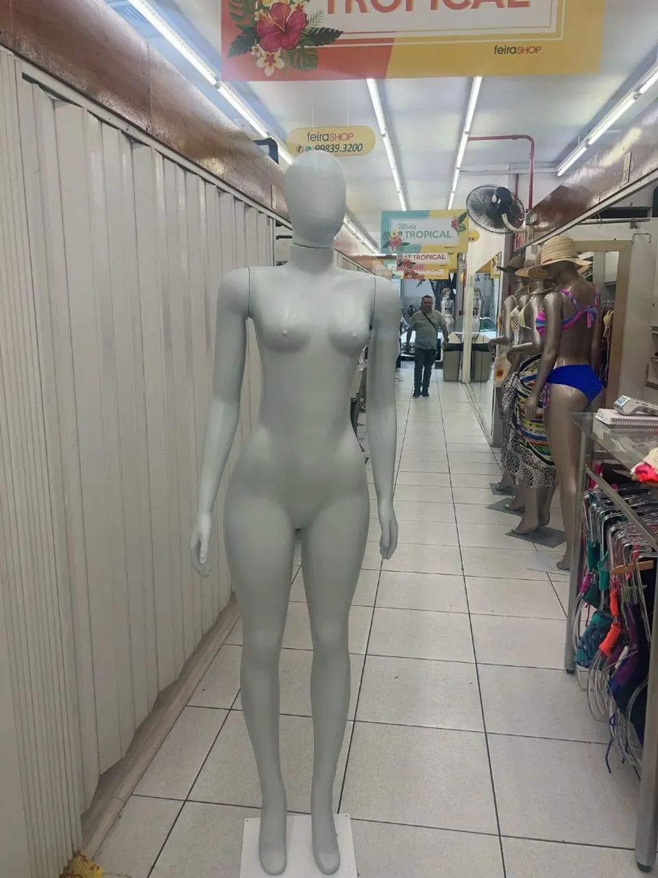 Manequim feminino de loja - Foto 2