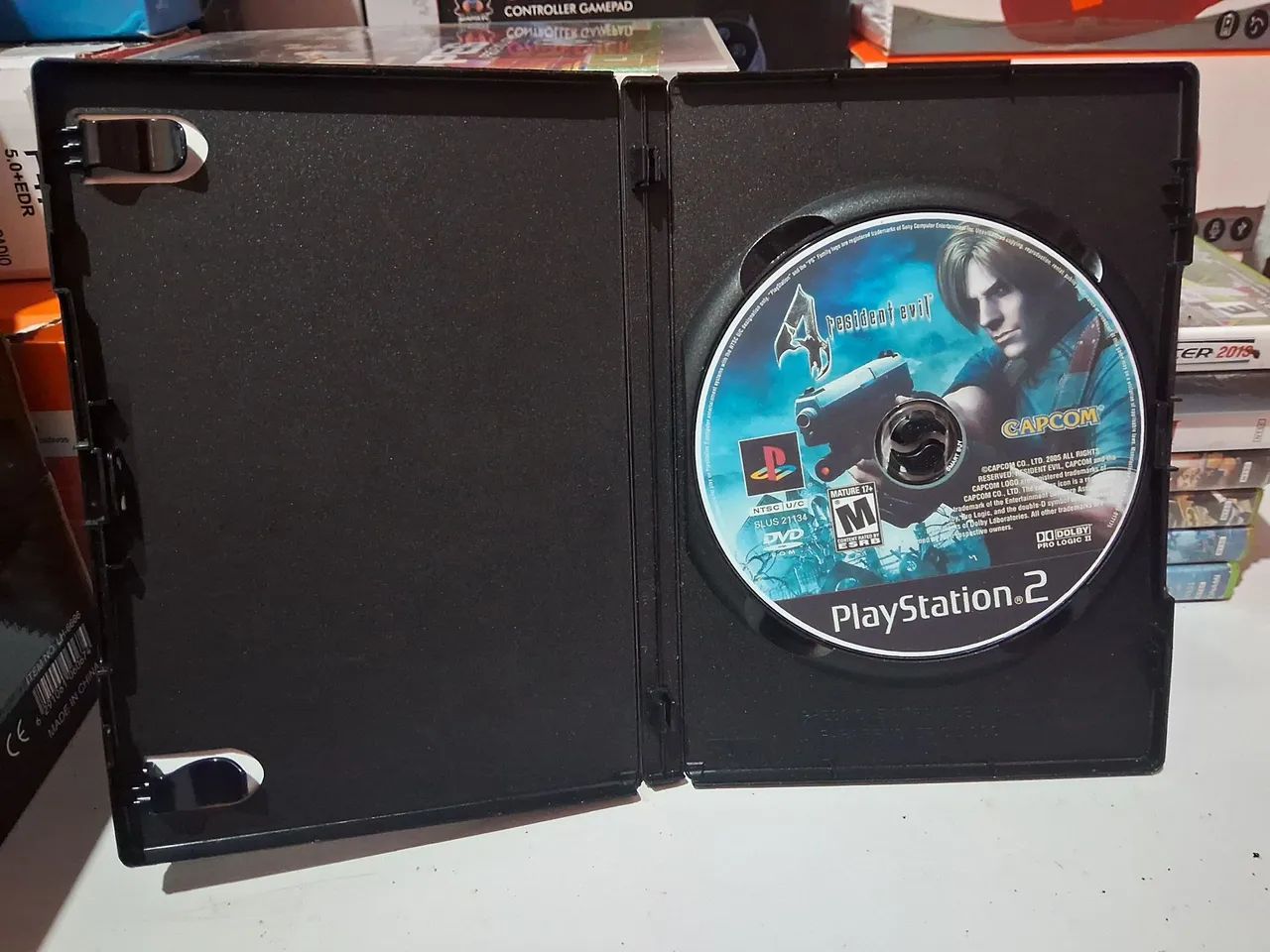Resident Evil 4 - PS2 - Foto 3