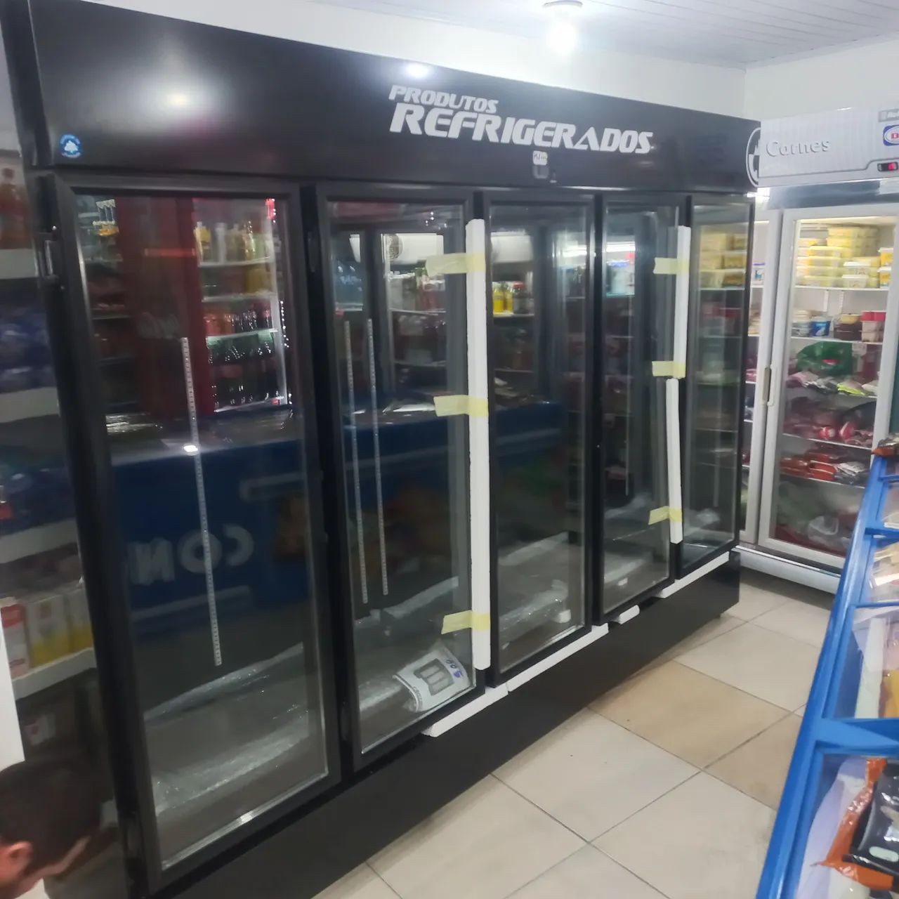NZ. Expositor auto serviço refrigerado 5 portas FORTSUL 