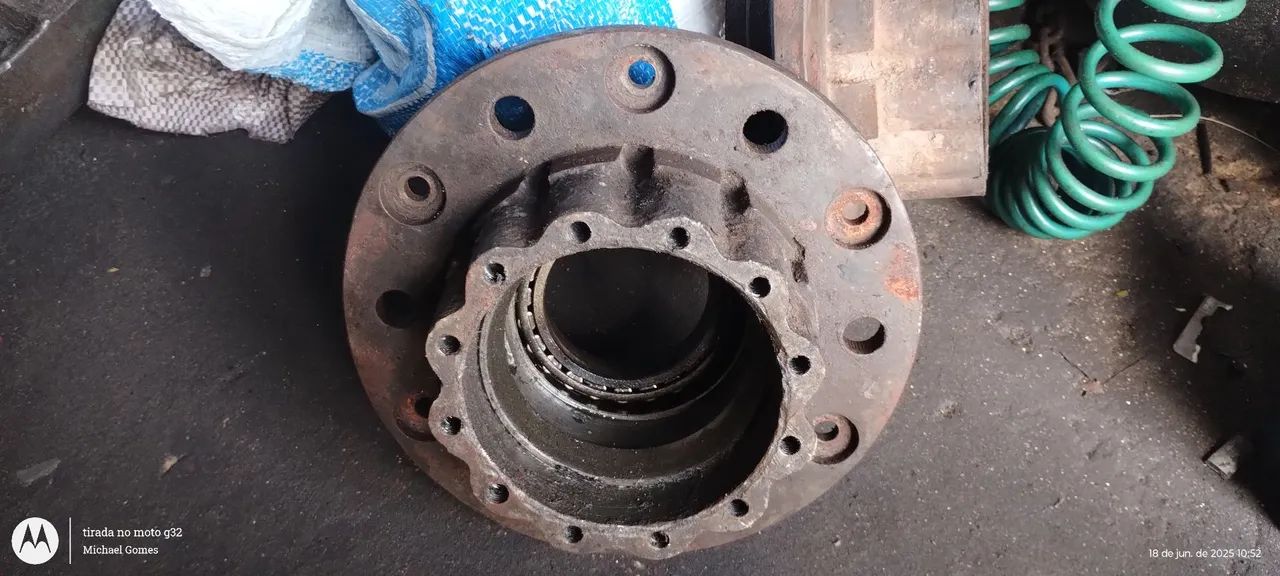 Par de cubo de roda do Iveco daily 70c16  - Foto 3