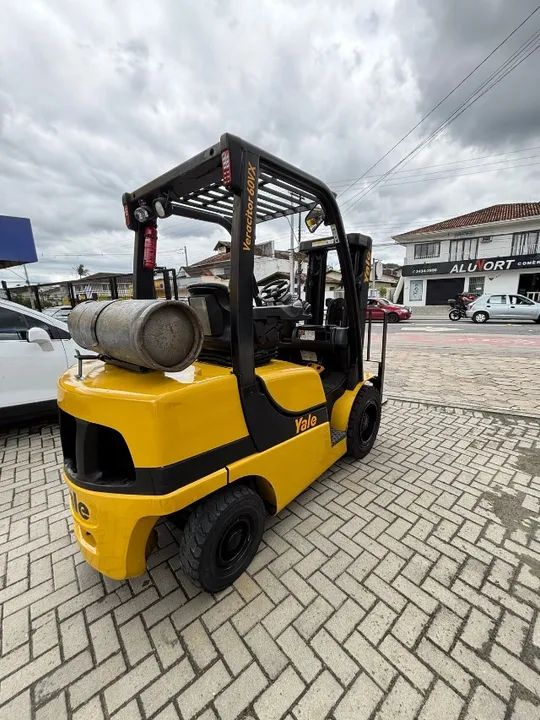 Empilhadeira Yale 60vx 2017 GLP - Foto 2