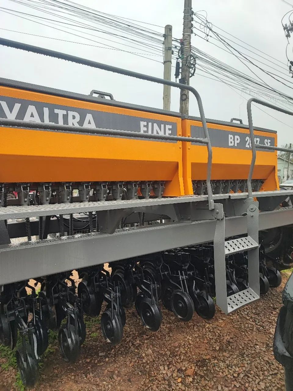 Plantadeira Agrícola Valtra BP 2017 SF - Foto 6