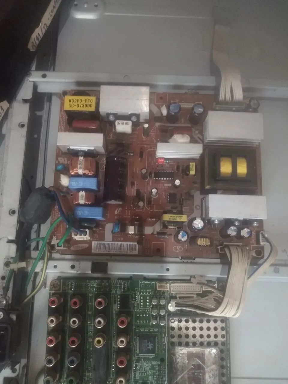 Tv Samsung 32 polegadas LCD defeito display usada - Foto 4