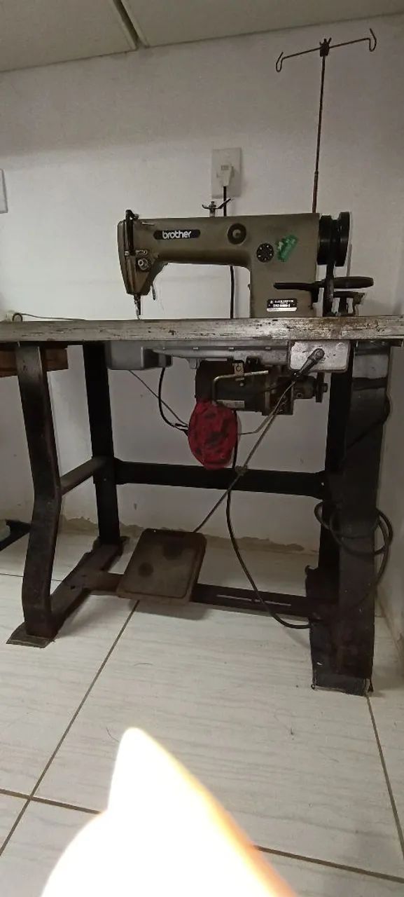 Máquina de Costura Industrial Brother - Foto 2