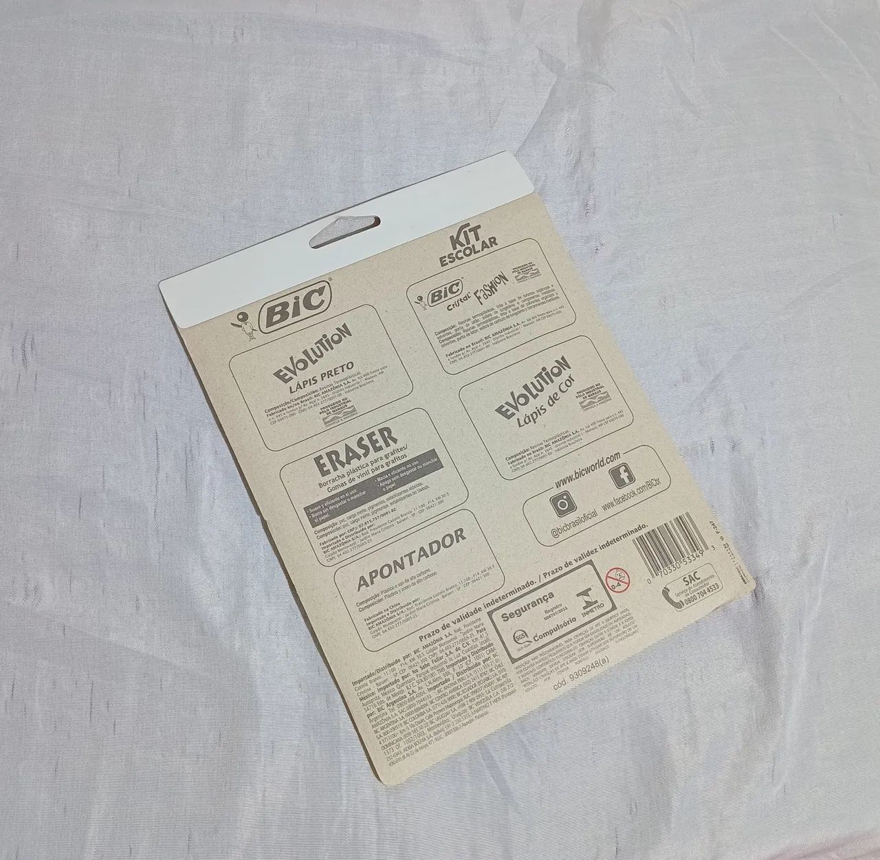 Kit Escolar BIC com 12 Lápis de Cor e 4 Lápis Preto - Foto 2