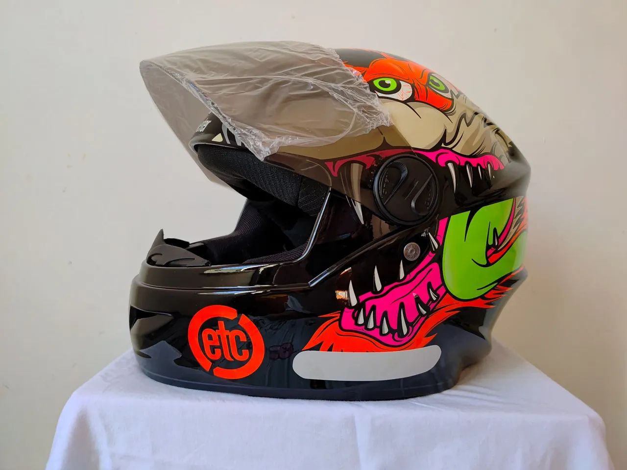 Promoção Capacete Coyote Novo, Tamanhos Disponíveis 56 e 58 - Foto 3
