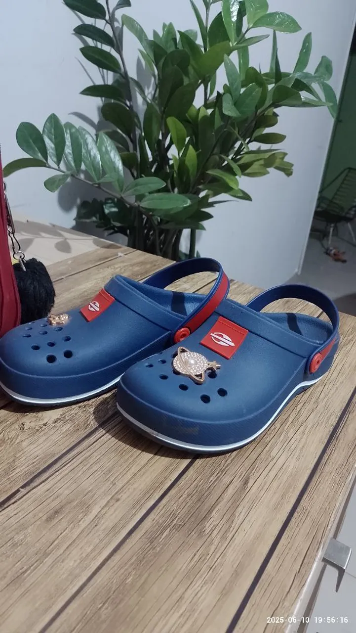 Sandália Crocs  mormaii Azul com Detalhes