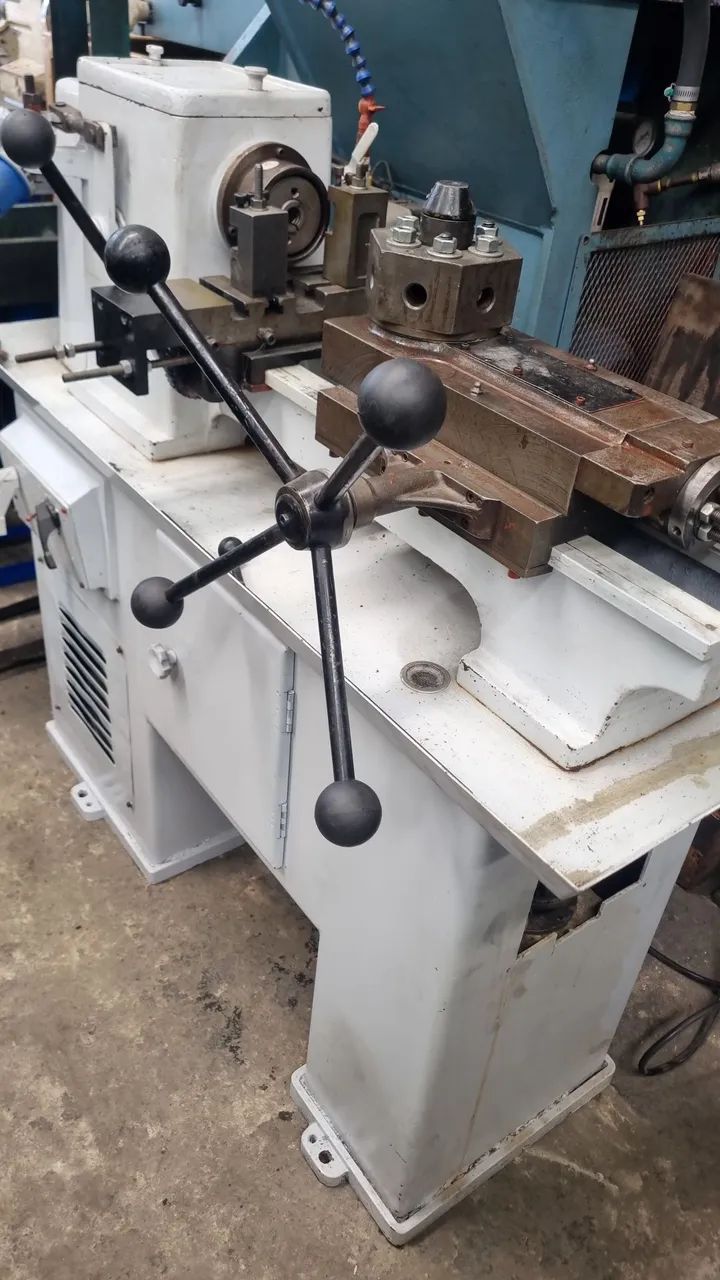 Torno revólver IRAM 3/4 