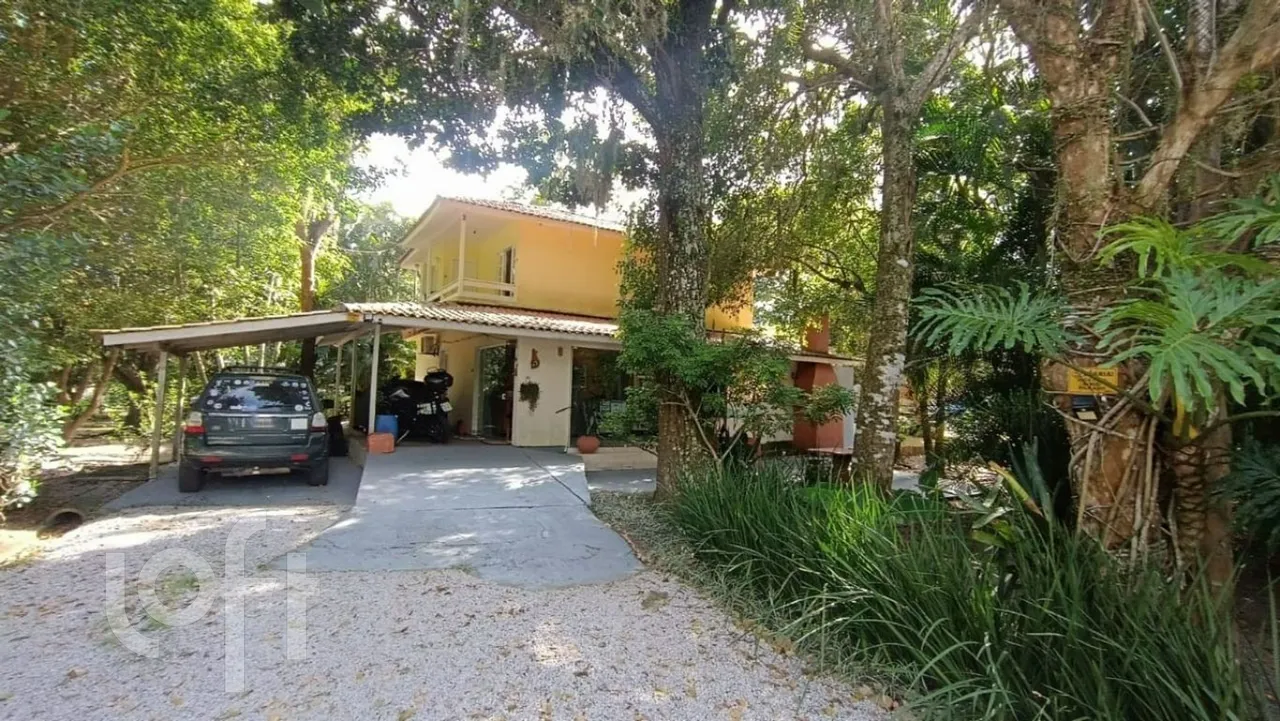Casa à venda em Ratones com 593 m², 1 quarto