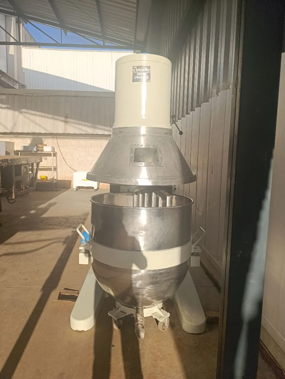 Batedeira Amadio Planetária 500 litros