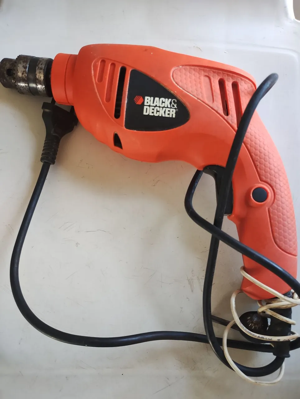 Furadeira Black & Decker