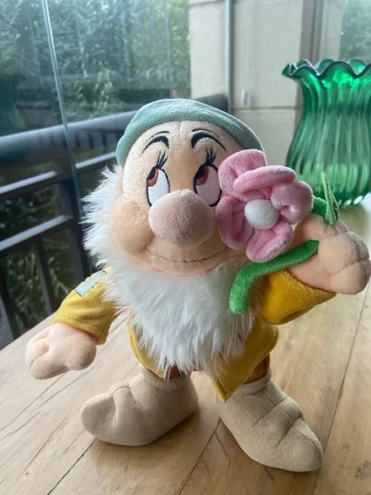 Boneco de Pelúcia do Docinho -  7 Anões -  Branca de Neve