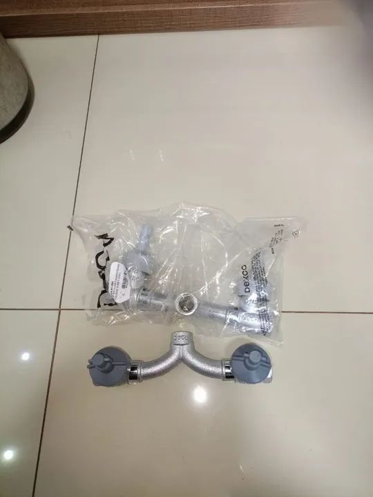 2 misturado de água quente e fria Deca  - Foto 2