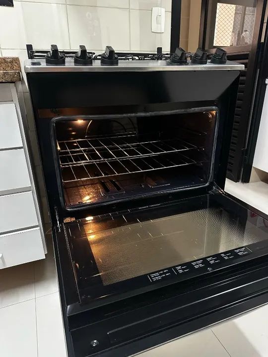 Fogão Brastemp BFS5NCR 5 Bocas Inox Tipo de conexão GLP 110V/220V - Foto 5