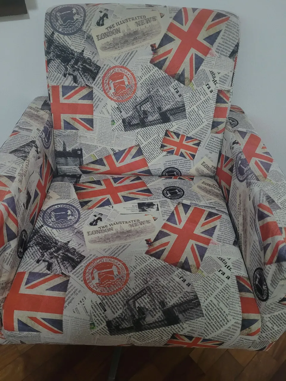 Vendo ou troco por bicicleta ergométrica - Poltrona decorativa London