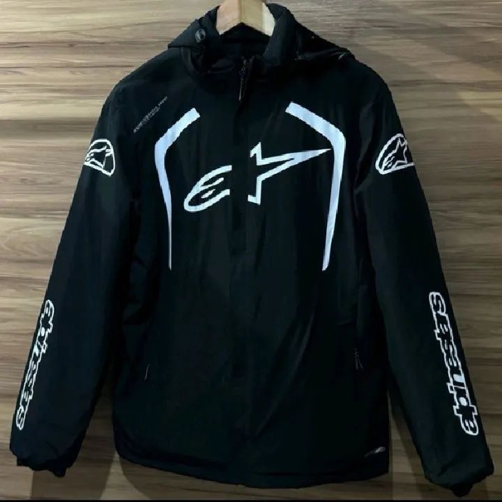 Jaqueta alpinestars impermeável com touca retiravel perfeita para motociclistas
