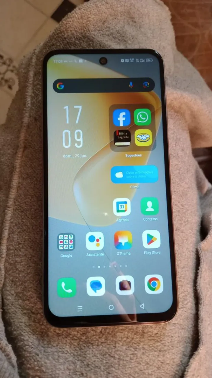 Infinix hot 50i com nota fiscal apenas 2 meses de uso