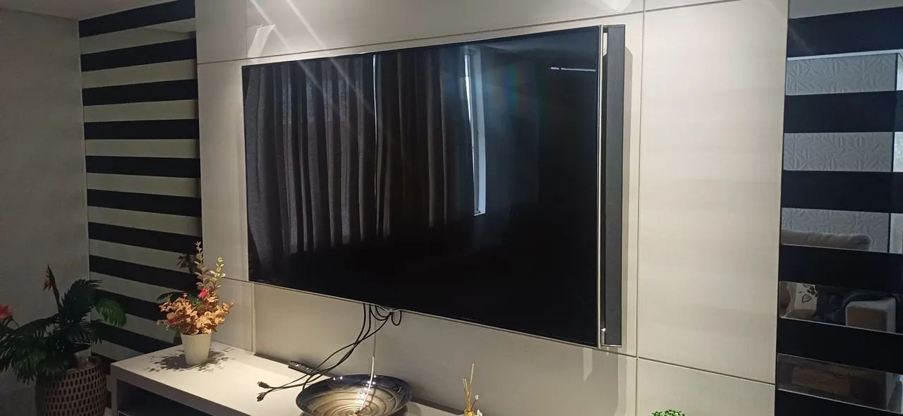 TV LG 79 polegadas Smart 3D 4K - Foto 2