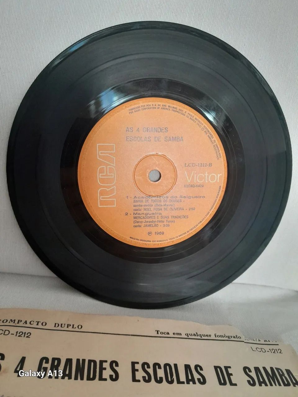 Vinil Compacto-As 4 Grandes Escolas de Samba  - Foto 4