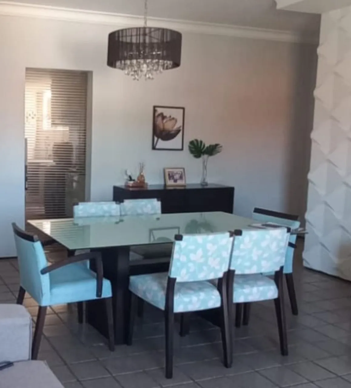 Mesa de Jantar em Madeira com Tampo de Vidro com 6 Cadeiras