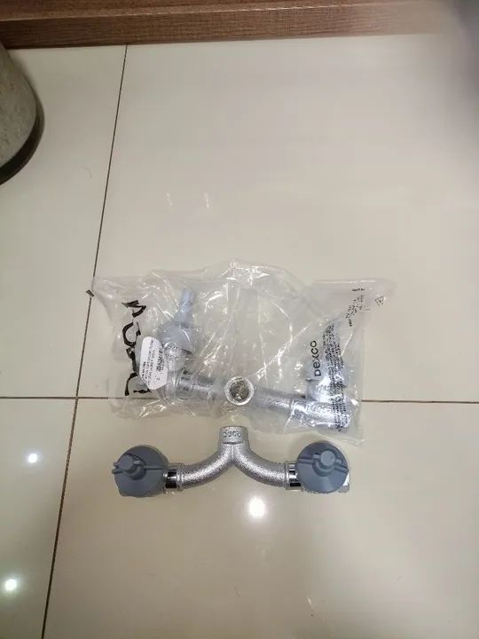 2 misturado de água quente e fria Deca  - Foto 4