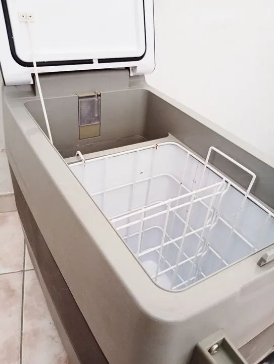 Geladeira Elber 50 Litros Bivolt 12/24V - Foto 2