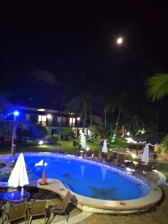 Viva o melhor de Guarajuba em uma casa mobiliada no Vilarejo da Lagoa! *