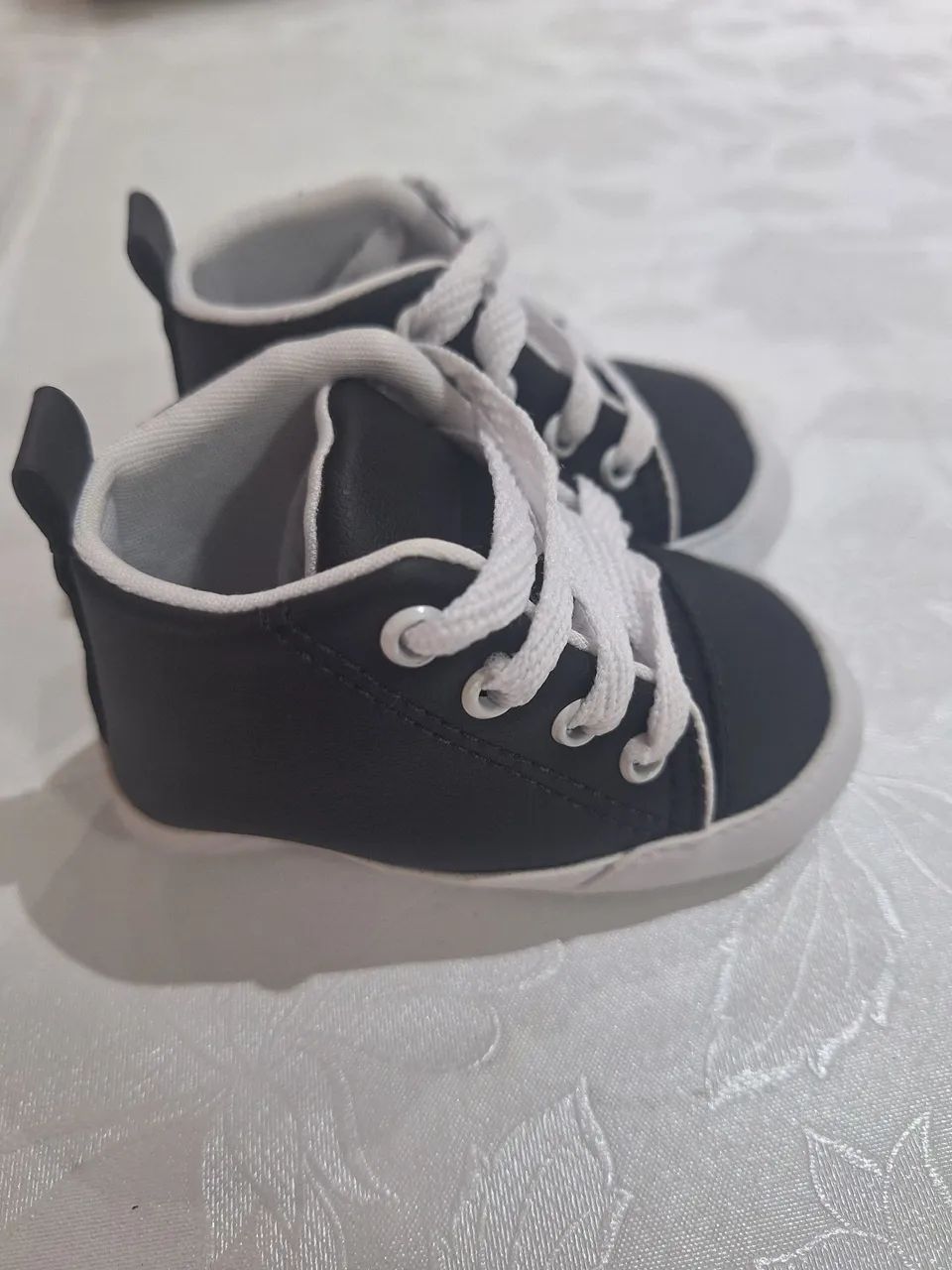 Tênis de Bebê - Novo - Só R$8,00 - Foto 2