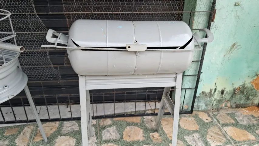 VENDO CHURRASQUEIRA TOP - Foto 3