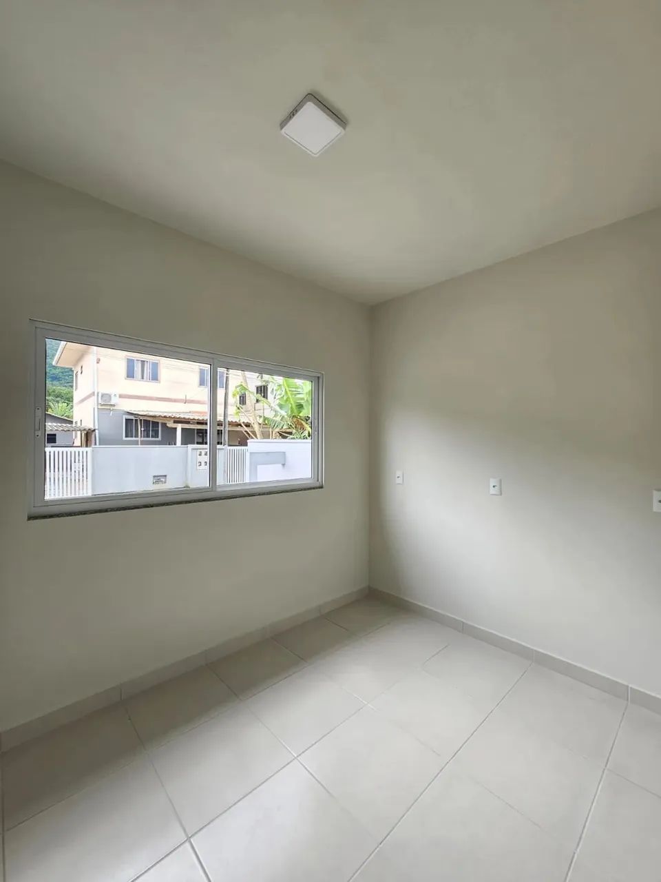 Casa Geminada à Venda em Governador Celso Ramos  2 Dorms, Suíte, Financiável - Foto 4